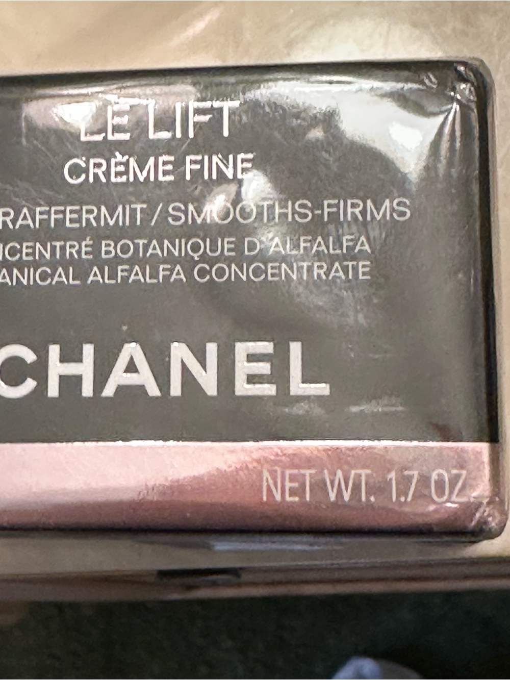 CHANEL Le Lift Crème Fine - Black & Rose